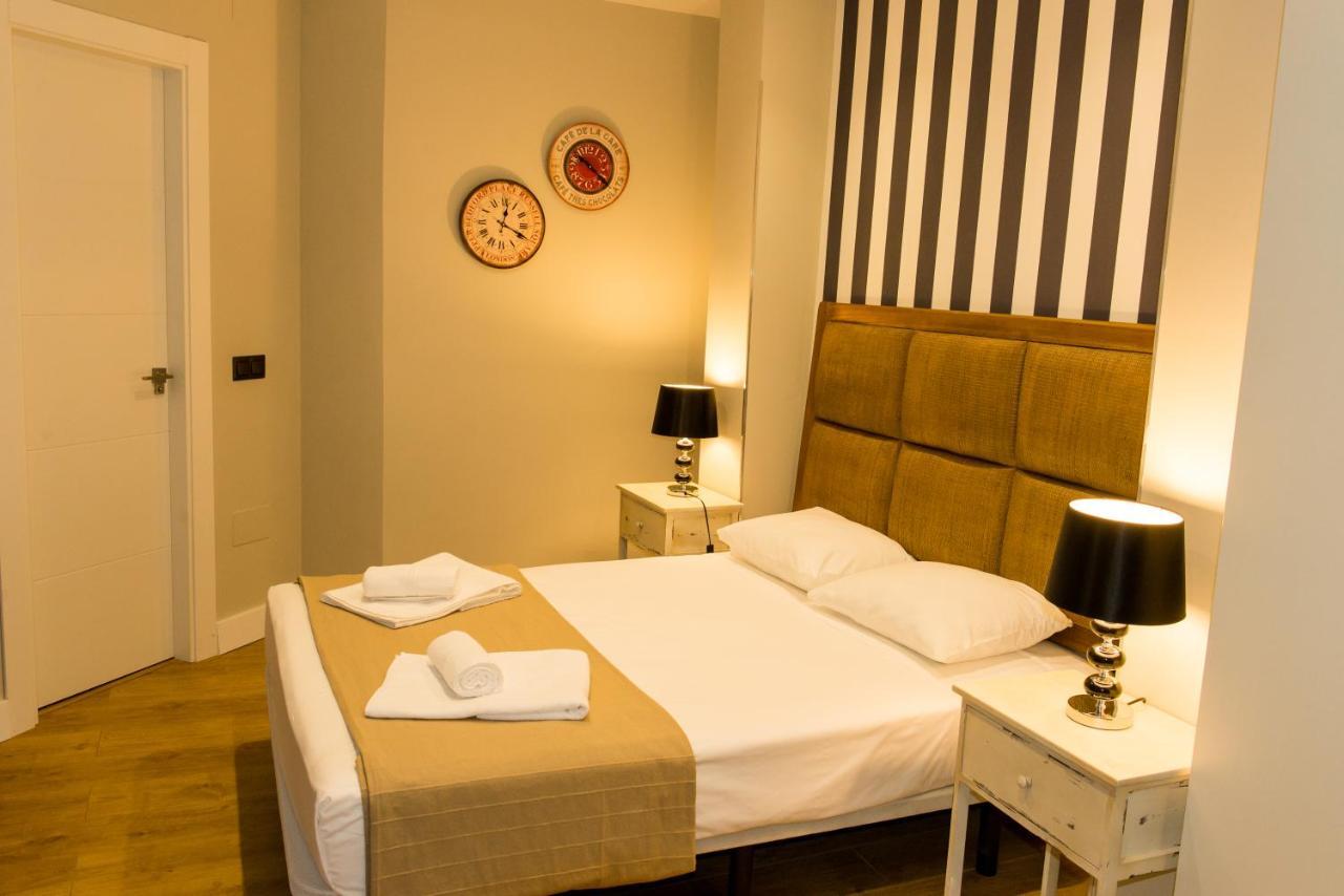 Ab Apartamentos Museum Malaga Room photo